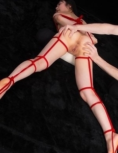 Roped beauty Yui Kawagoe getting teased by her master's vibrating tool in HQ