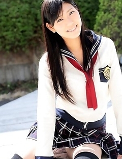Saemi Shinohara looks amazing in school uniform and socks