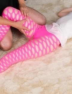 Pink pantyhose brunette Yuma Miyazaki gets her legs and toes fucked on camera