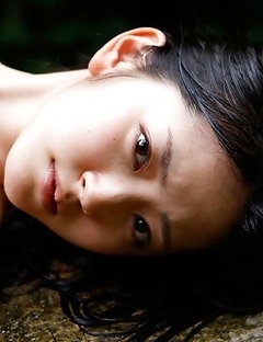 Airi Suzuki walks on favorite streets exposing her curves