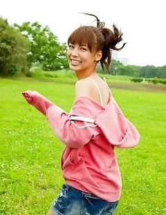 Saki Aibu in blue dress is so sexy doing soap bubbles