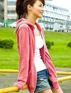 Saki Aibu in blue dress is so sexy doing soap bubbles