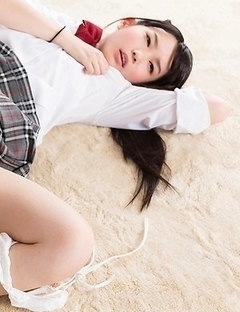 Yui Kasugano getting fingered before getting her soft soles fucked a bunch