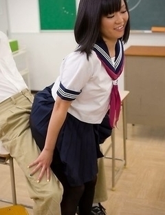 Schoolgirl Uta Kohaku gives a stunning footjob to her horny-ass teacher