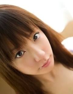 Hina Kurumi is undressing like a natural oriental goddess