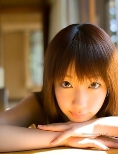 You can some innocence in Hina Kurumi brown eyes