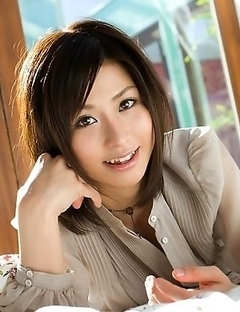 Akari Asahina loves getting naked in front of cameras