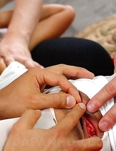 Ruri Kinoshita enjoys in group sex