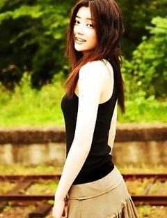 Natsuki Harada is racy babe loving to travel with train