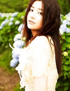 Natsuki Harada is racy babe loving to travel with train