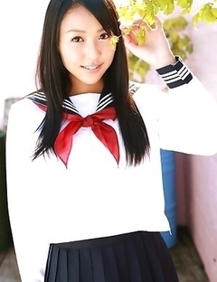 Miyu Watanabe in school uniform loves rubbing cunt of ball