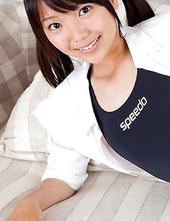 Teen Fuuka Nishihama poses and excites us with her nice body