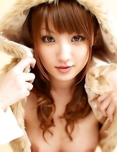 Check out sensational boobs of Asian queen Tsubasa Amami