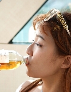Jin and her friends take a boat ride and she fucks the captain