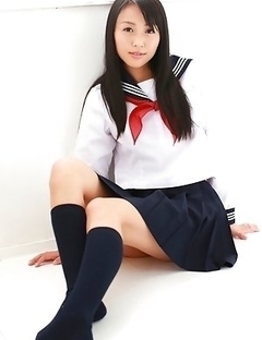 Miyu Watanabe in school uniform loves rubbing cunt of ball