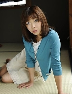 Hot Juri Kitahara shows round tits with big