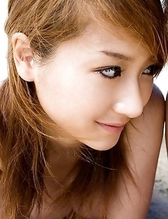 Yuria Sendoh is one of the most amazing Japanese models