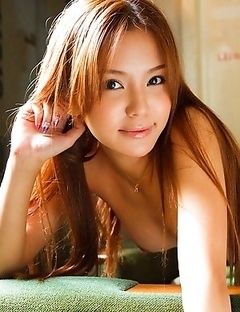 Fully nude photoshoot starring an Asian goddess Emiri Okazaki