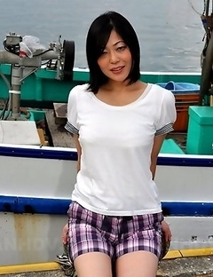 Hot Japanese lady Rika Shibuki