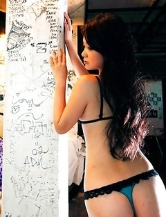Kana Tsuruta shows fine behind in most provocative ways
