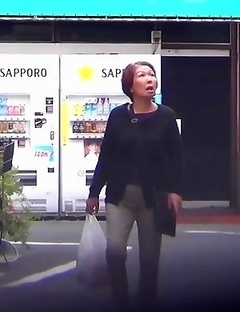 PissJapanTv - Japanese Piss Fetish Videos - A Yellowed Reflection