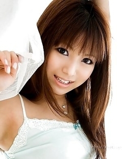 When you�re in a strong need of passion, check out pics of Kanade Otoha