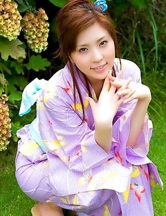 Check out sensational forms of sexy Asian queen Rin Sakuragi
